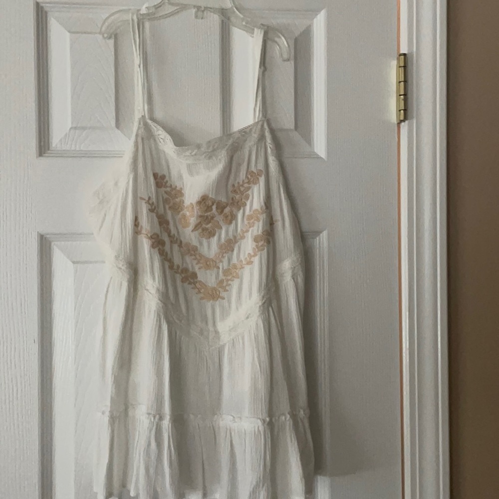 Francescas adjustable strap flowy tank top brand NWT